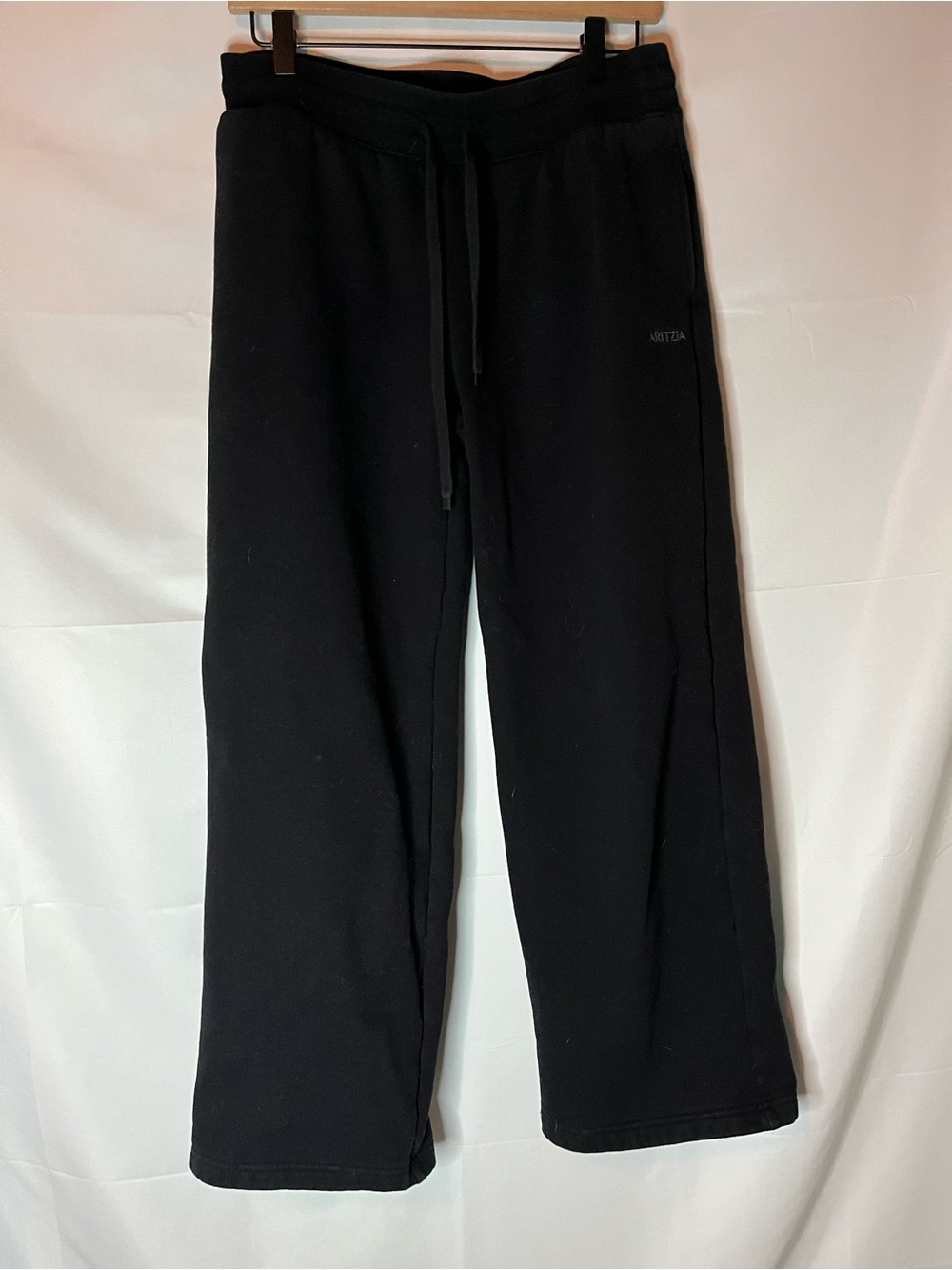 Aritzia Black Wide-Leg Sweat Fleece Pants  with Drawstring Waist